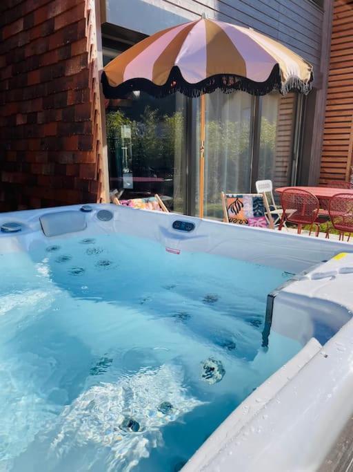 La Regate Avec Jaccuzi A 50 M Du Centre Historique Sarlat-la-Canéda Exterior foto